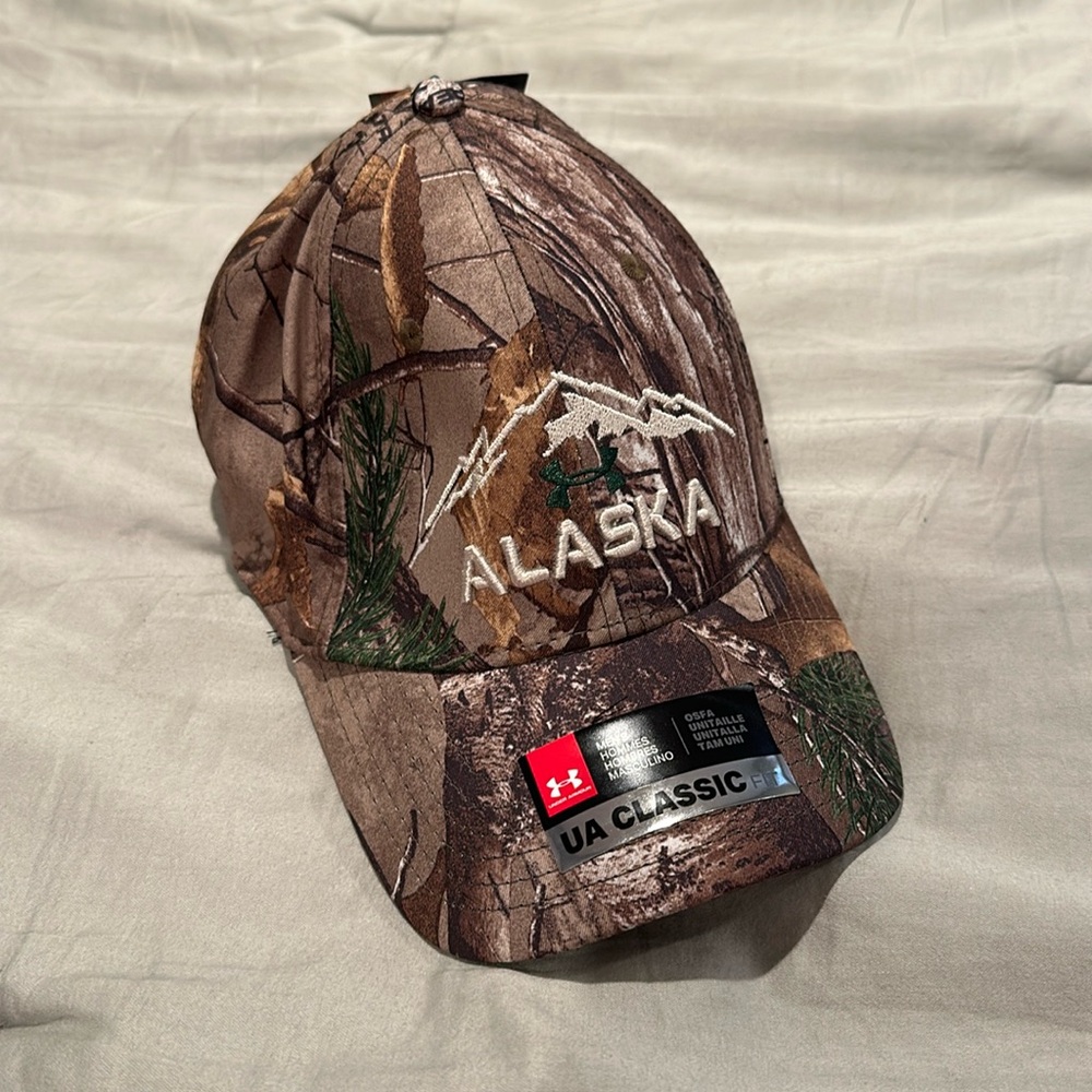 Men’s Camo Under Armour Hat Classic Fit